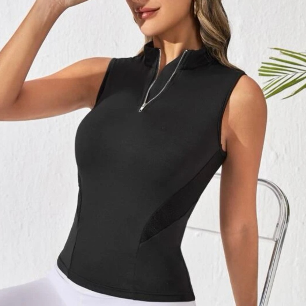 Yoga half zip fitted sports tank with zipper